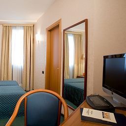 Zimmer Classic Hotel Tulipano Fotos