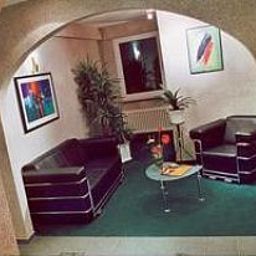 Hall Merkur garni Fotos