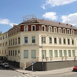 Exterior view An der Wien Fotos