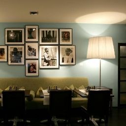 Salle du petit-déjeuner située dans le restaurant Gallery Hotel Art Fotos