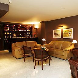 Bar Caledonian Fotos