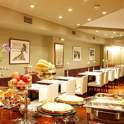 Salle du petit-déjeuner située dans le restaurant Caledonian Fotos