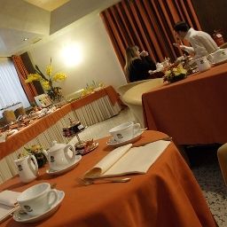 Sala śniadaniowa Antony Fotos
