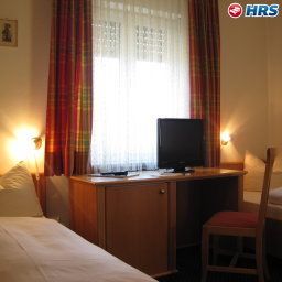 Zimmer Prähofer Garni Fotos