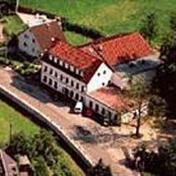 Außenansicht Goldener Löwe / am Taurastein Landhotel Fotos