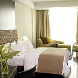 Habitación NH CITY & TOWER Fotos