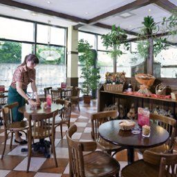 Sala colazione nel ristorante ibis Poznan Centrum Fotos