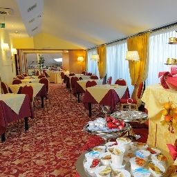 Sala śniadaniowa w restauracji Mirage Fotos