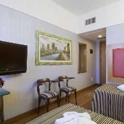  St. George Business Rooms Fotos