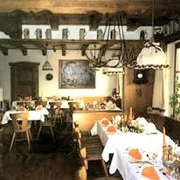 Sala de desayuno en el restaurante Eder Gästehaus Fotos