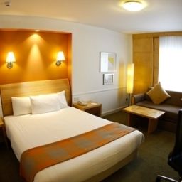 Zimmer Holiday Inn GUILDFORD Fotos
