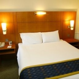 Zimmer Holiday Inn GUILDFORD Fotos