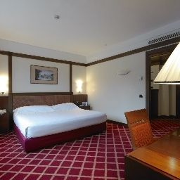 Suite NH Villa Carpegna Fotos