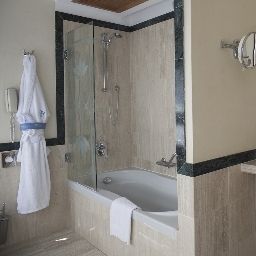 Cuarto de baño NH Marina Fotos