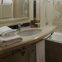 Cuarto de baño NH Marina Fotos