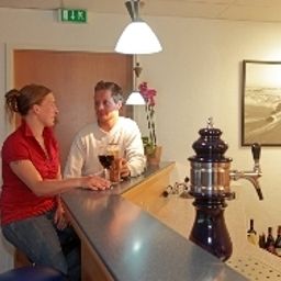 Bar NEAR BY Fotos
