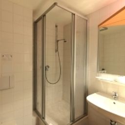 Badezimmer NEAR BY Fotos