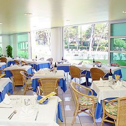 Sala colazione nel ristorante Mediterraneo Nichtraucherhotel Fotos