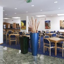 Restaurant Holiday Inn Express FOLIGNO Fotos