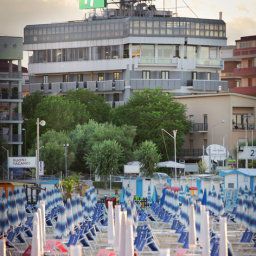 Vista esterna Holiday Inn RIMINI Fotos