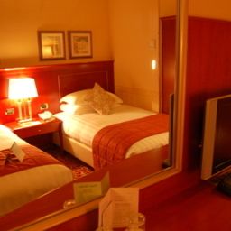 Camera Holiday Inn RIMINI Fotos