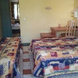 Chambre Motel Savinien Fotos