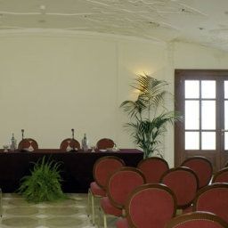 Sala de reuniones NH Liberty Fotos