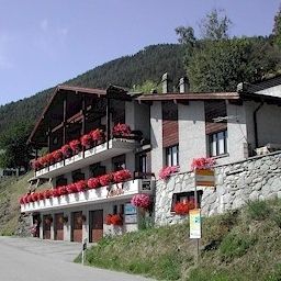 Exterior view Pension Kastel Fotos