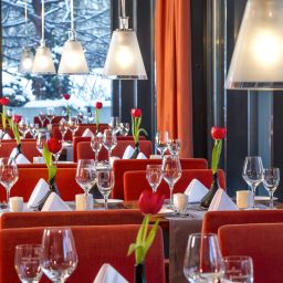 Salle du petit-déjeuner située dans le restaurant Dorint Fotos