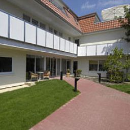 Exterior view Petersen Fotos