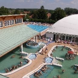 Piscina Thermal Hotel Mosonmagyaróvár ***Superior Fotos
