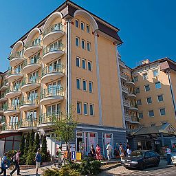 Exterior view Palace Heviz Fotos