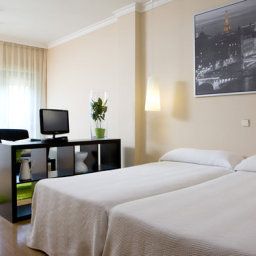 Chambre Aparthotel NH La Florida Fotos