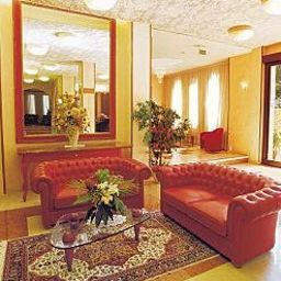 Innenansicht Suite Hotel Litoraneo Fotos