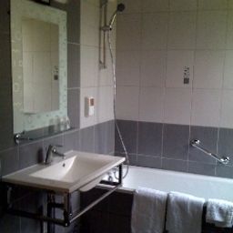 Salle de bains Comfort Hotel Garden Lille Tourcoing Fotos