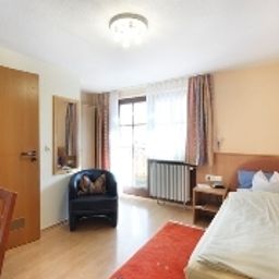 Zimmer mit Terrasse Stern Pension Fotos