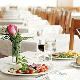 Salle du petit-déjeuner située dans le restaurant BQ Belvedere Fotos