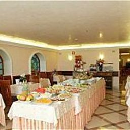 Salle du petit-déjeuner Mokinba Hotels Montebianco Fotos