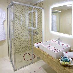 Camera da bagno Grand Gülsoy Hotel Fotos