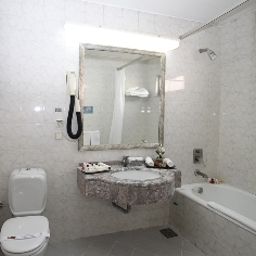 Cuarto de baño Gunes Hotel Fotos