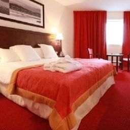 Room Golden Tulip Paris CDG Airport Villepinte Hotel Fotos