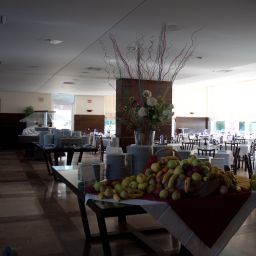 Sala de desayuno en el restaurante Costa da Caparica Fotos