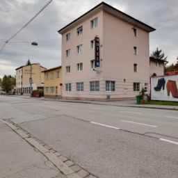 Außenansicht Ganslhof Fotos