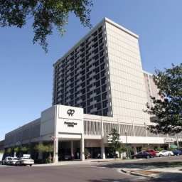 Vista exterior Doubletree® Hotel Tallahassee Fotos