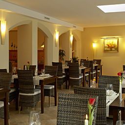 Breakfast room within restaurant Mohren Fotos