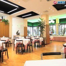 Sala de desayuno en el restaurante Raffaello Fotos