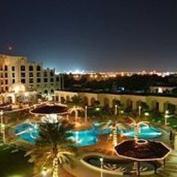 Außenansicht Al Ain Rotana Fotos