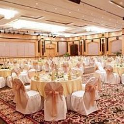 Halle Al Ain Rotana Fotos