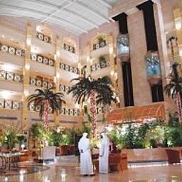 Halle Al Ain Rotana Fotos