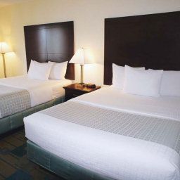 Camera La Quinta Inn & Suites Boston Somerville Fotos